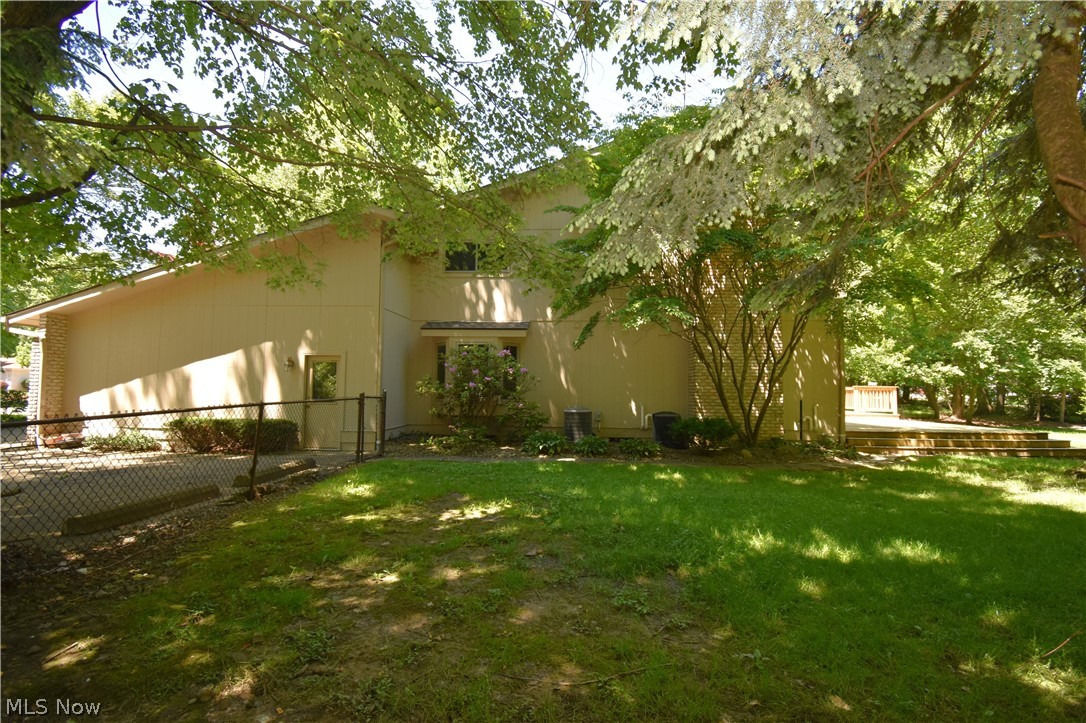 5593 Engleton Lane Girard OH 44420