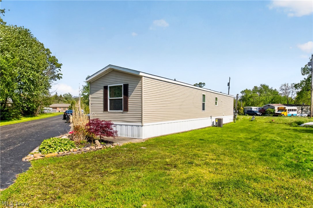9525 Woodworth Road North Lima OH 44452