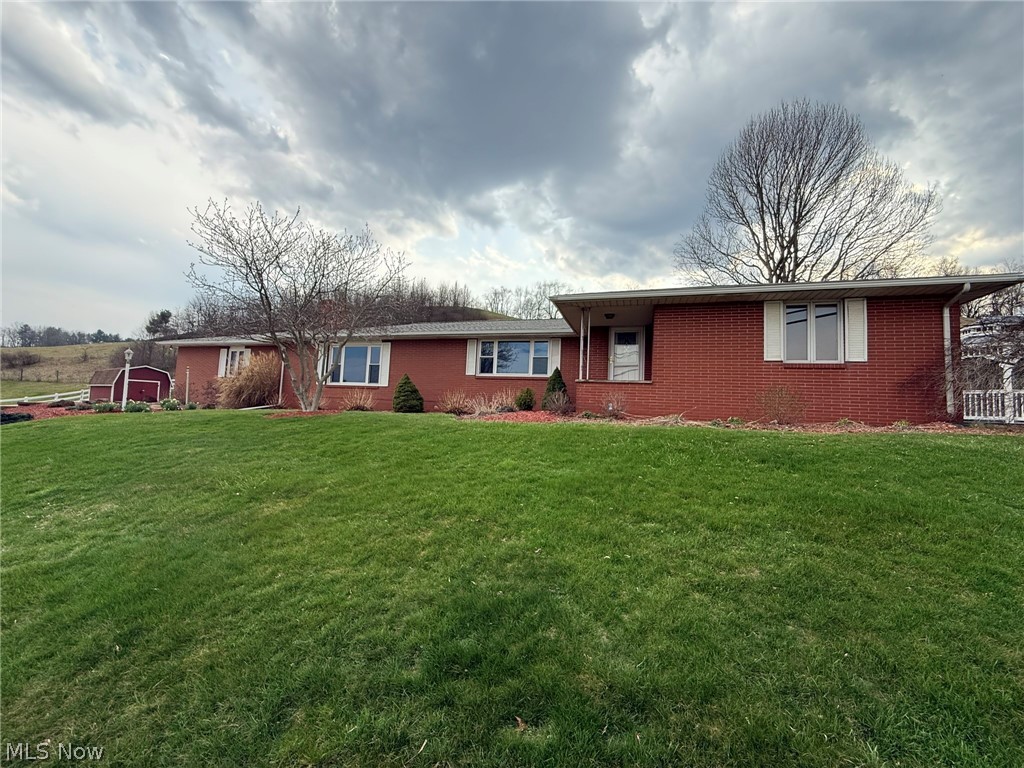 1728 State Route 39 NE New Philadelphia OH 44663