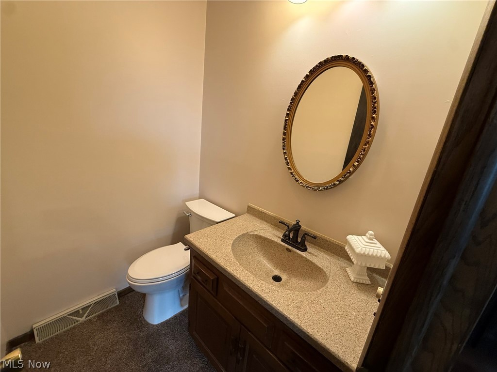 1728 State Route 39 NE New Philadelphia OH 44663