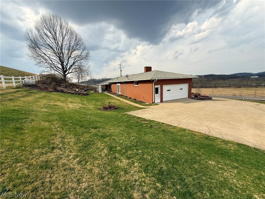 1728 State Route 39 NE New Philadelphia OH 44663