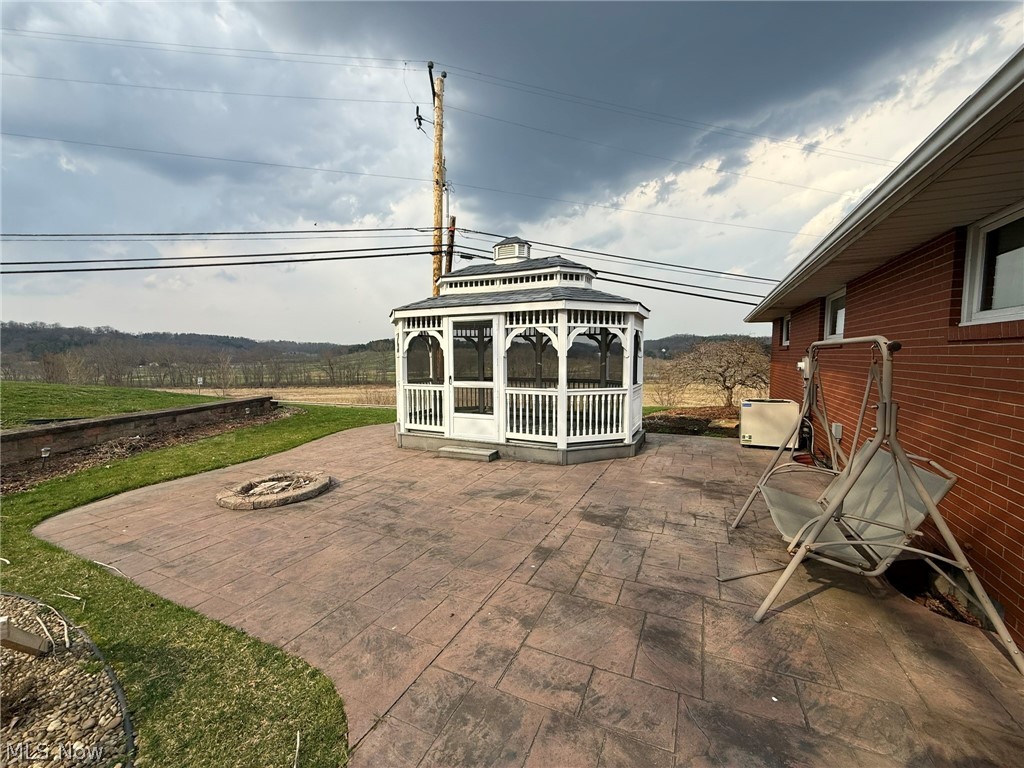 1728 State Route 39 NE New Philadelphia OH 44663