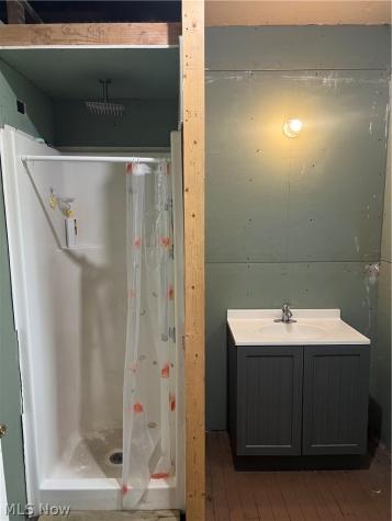 6307 Lansing Avenue Cleveland OH 44105
