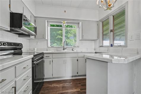 599 Melrose Street Akron OH 44305