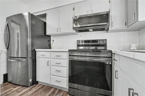 599 Melrose Street Akron OH 44305