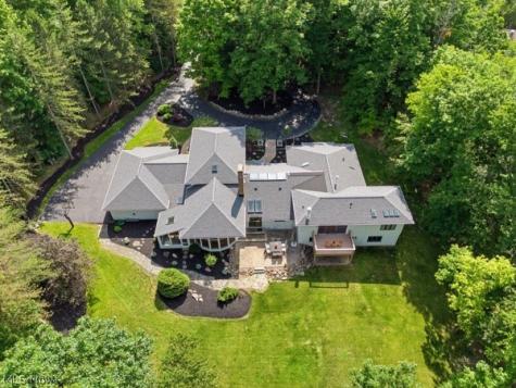 100 Basswood Lane Moreland Hills OH 44022