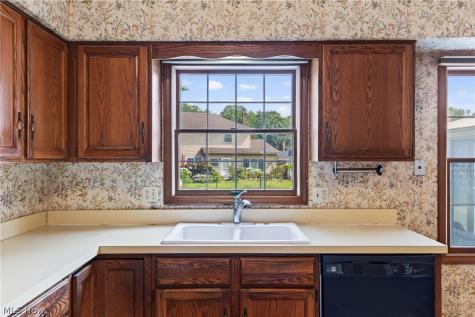 26950 Sentry Lane Westlake OH 44145