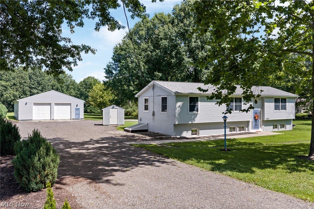 10685 Scotts Corners Road Diamond OH 44412