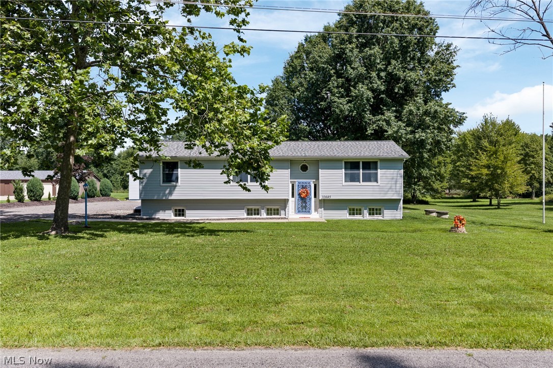 10685 Scotts Corners Road Diamond OH 44412