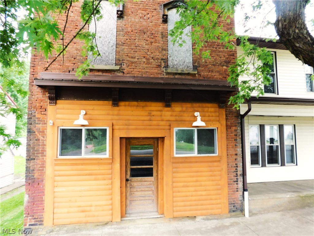 211 Main Pike Street Quaker City OH 43773