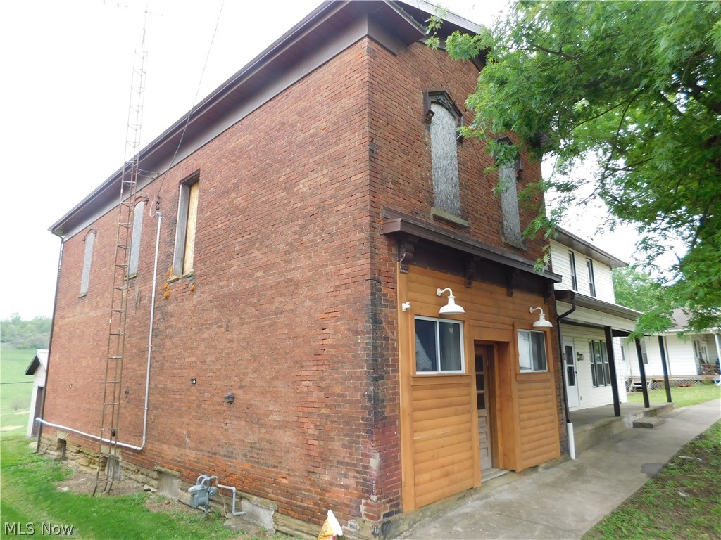 211 Main Pike Street Quaker City OH 43773