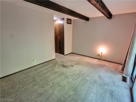 11604 Park Moss Avenue Strongsville OH 44136