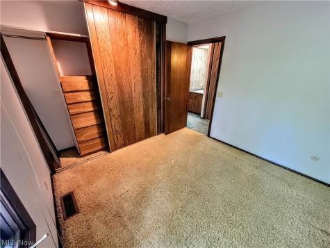 11604 Park Moss Avenue Strongsville OH 44136