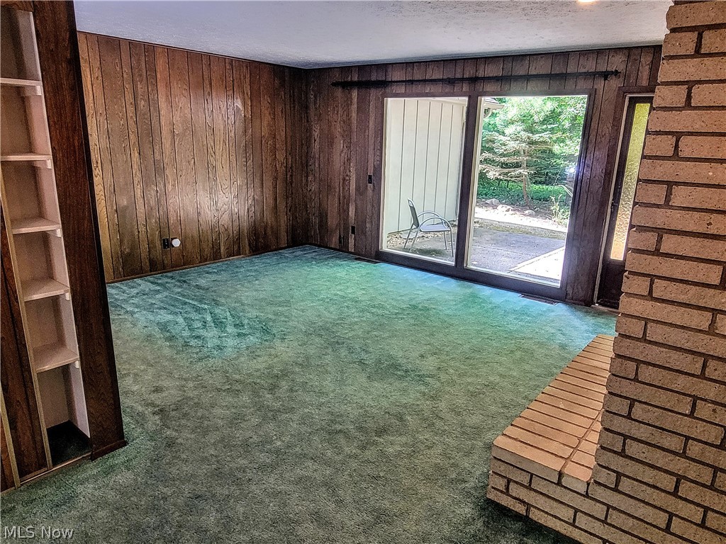 11604 Park Moss Avenue Strongsville OH 44136