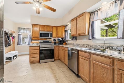 340 Lowell Street Elyria OH 44035