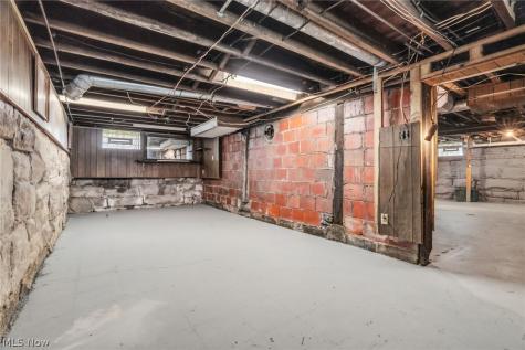 340 Lowell Street Elyria OH 44035