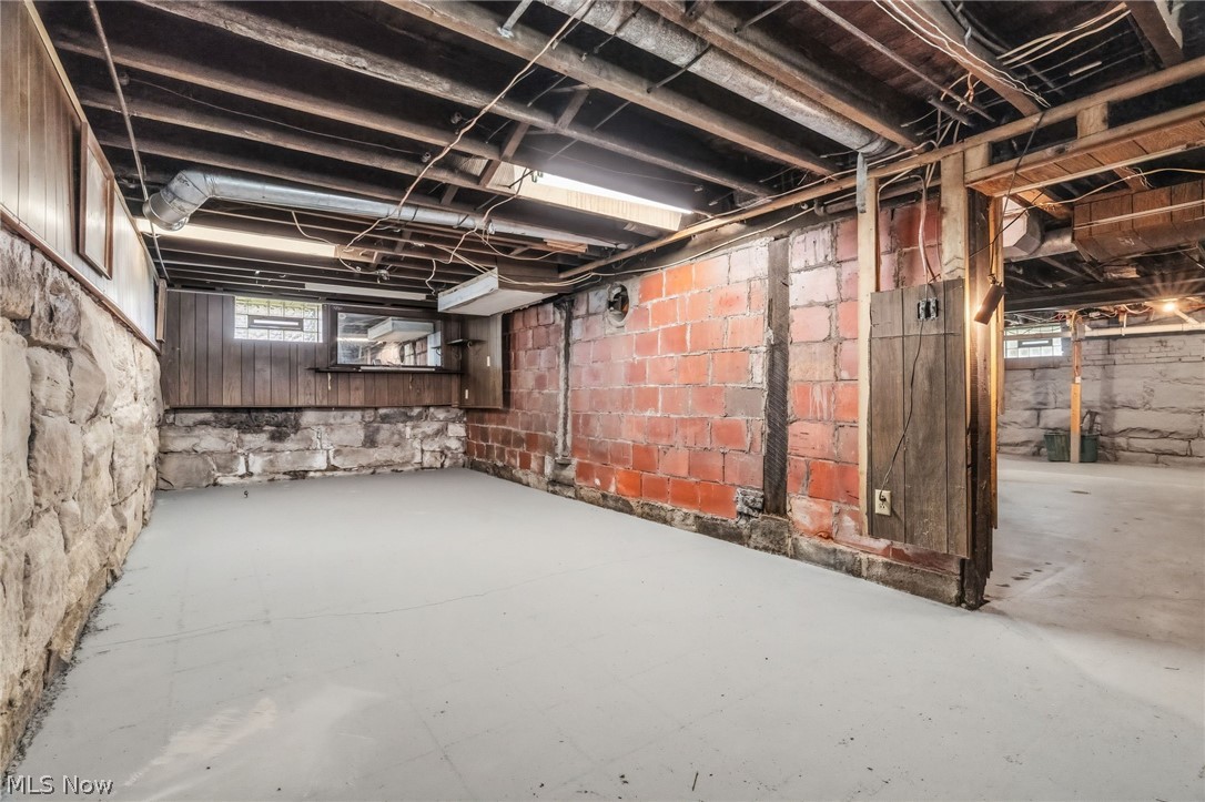 340 Lowell Street Elyria OH 44035