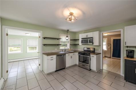 8073 W 130th Street North Royalton OH 44133