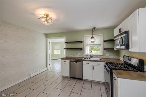8073 W 130th Street North Royalton OH 44133