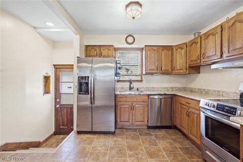 2774 W Royalton Road Broadview Heights OH 44147
