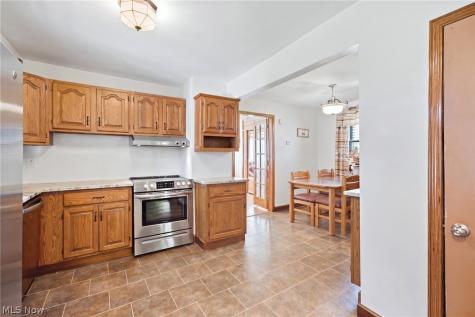 2774 W Royalton Road Broadview Heights OH 44147
