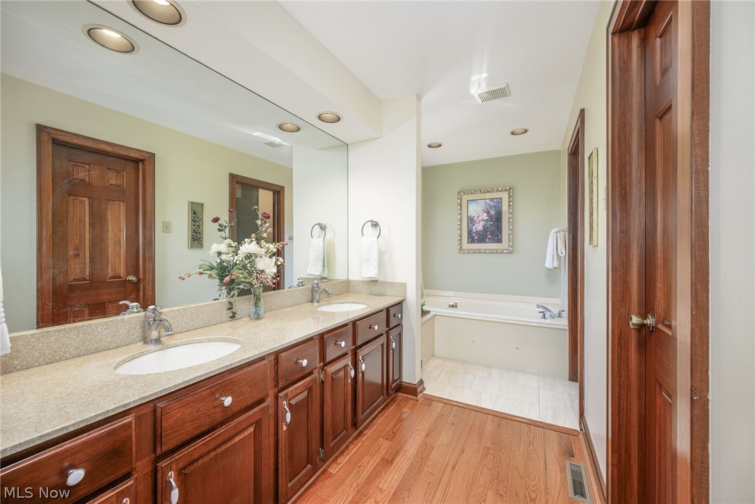 3470 Hunters Crossing Stow OH 44224