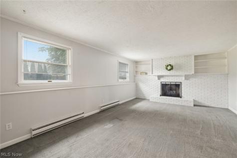 1046 Foxmoor Lane Ashland OH 44805
