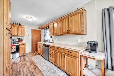 591 Long Drive Norton OH 44203