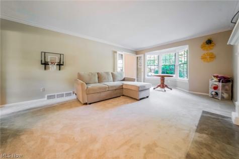 32547 Schooner Court Avon Lake OH 44012