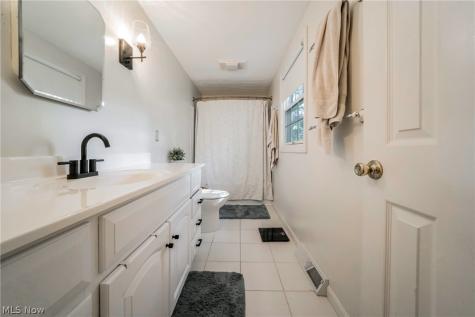 32547 Schooner Court Avon Lake OH 44012