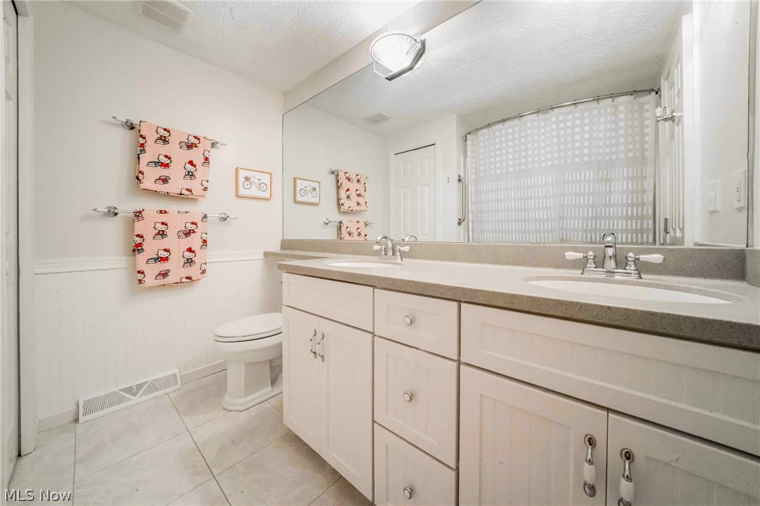 32547 Schooner Court Avon Lake OH 44012