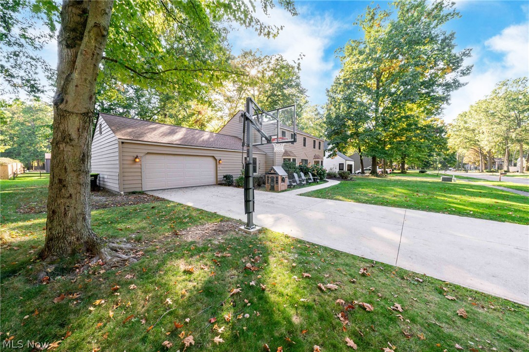 32547 Schooner Court Avon Lake OH 44012