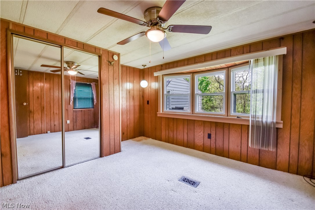 112 Lakeside Way SW Warren OH 44481