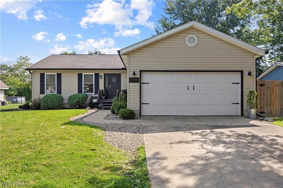 17791 E Parkway Lagrange OH 44050