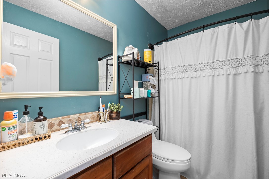 17791 E Parkway Lagrange OH 44050