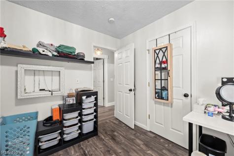 17791 E Parkway Lagrange OH 44050