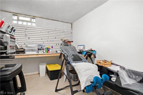 17791 E Parkway Lagrange OH 44050
