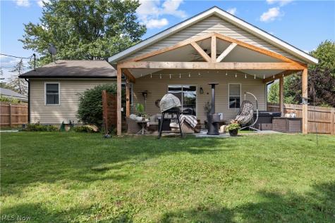 17791 E Parkway Lagrange OH 44050