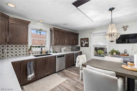 17791 E Parkway Lagrange OH 44050