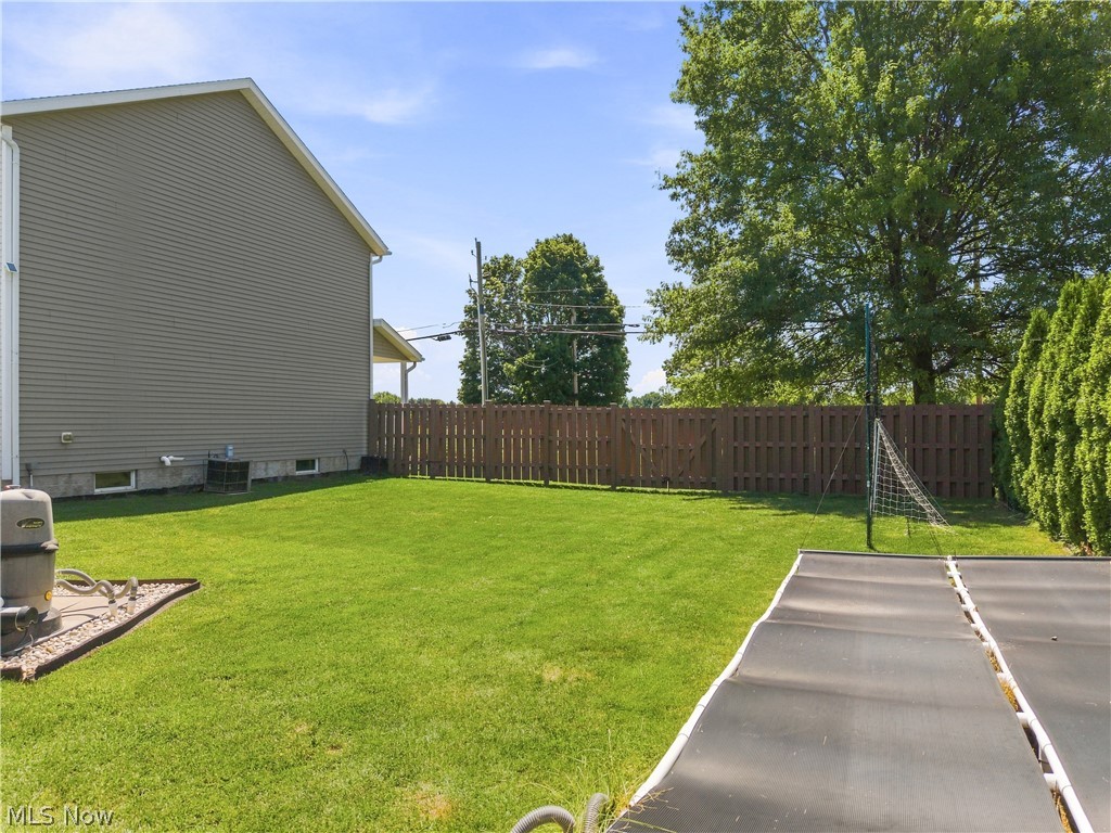 2553 Diamond Street NE Canton OH 44721
