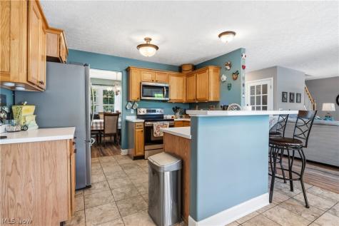 2553 Diamond Street NE Canton OH 44721