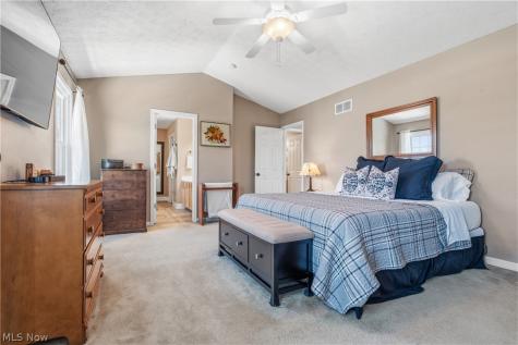 2553 Diamond Street NE Canton OH 44721