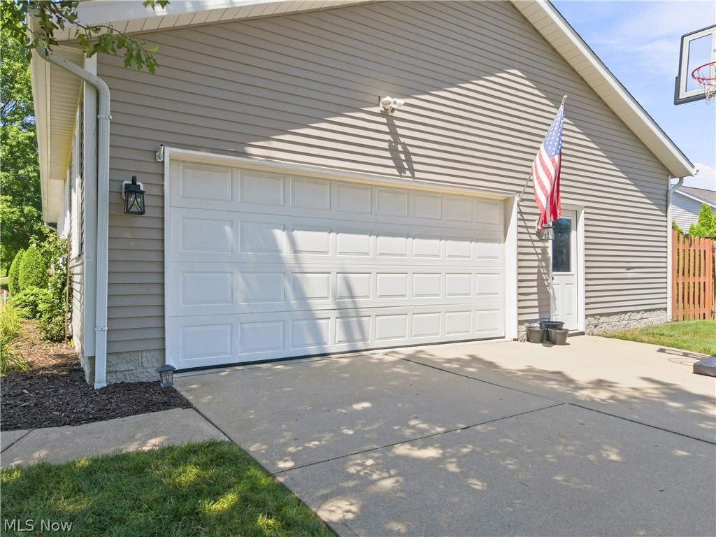 2553 Diamond Street NE Canton OH 44721