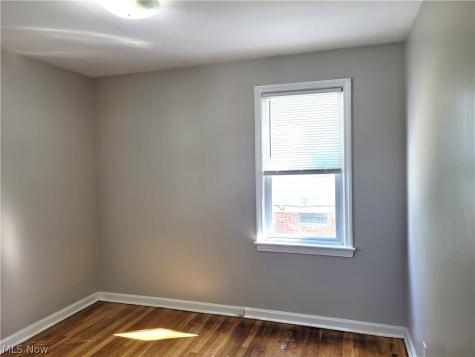 1277 Iroquois Avenue Mayfield Heights OH 44124