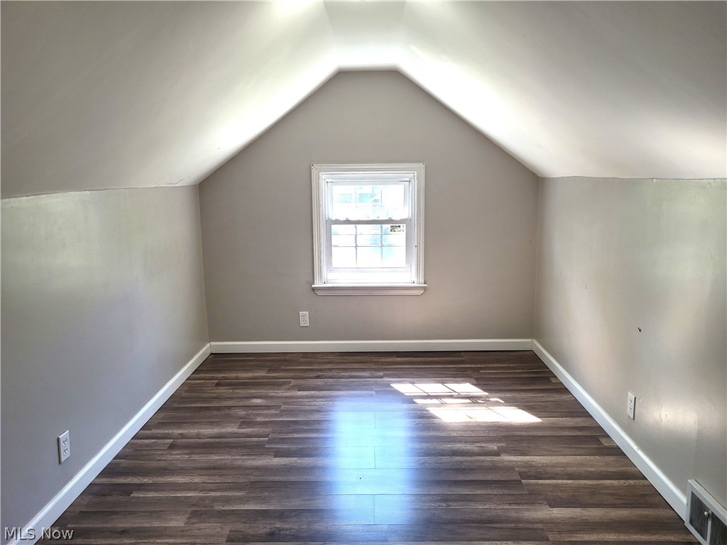 1277 Iroquois Avenue Mayfield Heights OH 44124