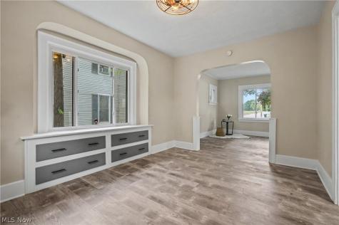 616 Tallmadge Road Cuyahoga Falls OH 44221