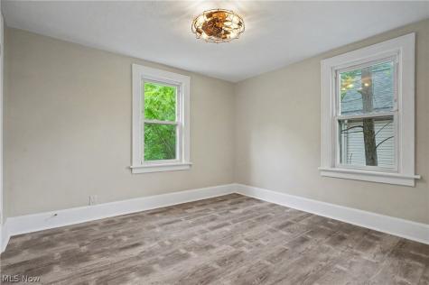 616 Tallmadge Road Cuyahoga Falls OH 44221