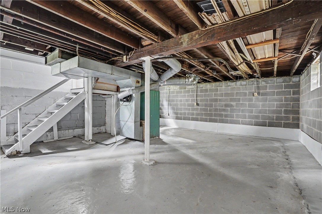 616 Tallmadge Road Cuyahoga Falls OH 44221