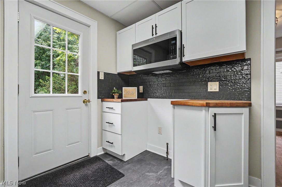 616 Tallmadge Road Cuyahoga Falls OH 44221