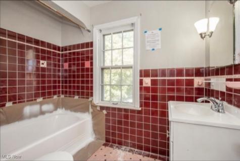 3575 Grosvenor Road Cleveland Heights OH 44118